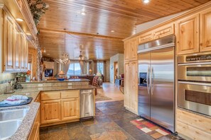 獨棟房屋, 多張床 (076 - The Starry Starry Night) | 私人廚房