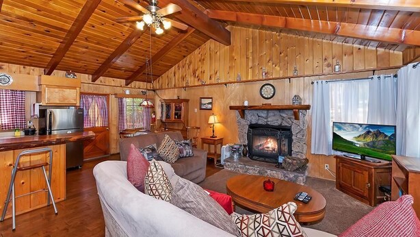 Ferienhaus, Mehrere Betten (014 - The Red House) | Wohnzimmer
