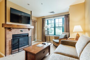 Smart-TV, Kamin, Tischfußball