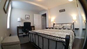 3 Schlafzimmer, Schreibtisch, Bügeleisen/Bügelbrett, WLAN