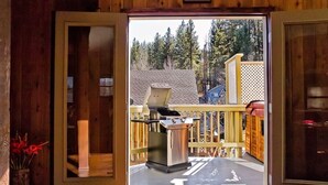 House, Multiple Beds (089 - Chic Chalet) | Balcony - 089 - Chic Chalet (Big Bear Lake)