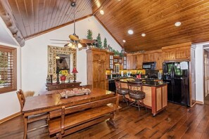 House, Multiple Beds (035 - Safe Haven) | Private kitchen | Fridge, dishwasher, paper towels