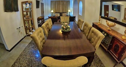 Luxury 2BR/2BA with Jacuzzi - 7 min walk to Ocean