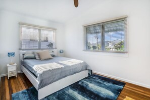 3 bedrooms, iron/ironing board, free WiFi