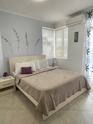 1 Schlafzimmer, Schreibtisch, Bügeleisen/Bügelbrett, WLAN