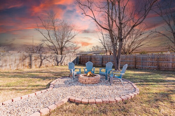 المنطقة المحيطة بالمنشأة