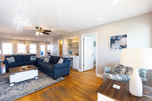 Smart TV, fireplace, books