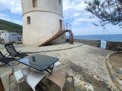 Waterfront fisherman's cottage