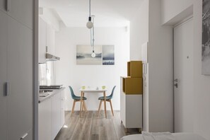 1 غرفة نوم ومكواة/لوح كي وواي فاي مجانًا وملاءات أسرّة