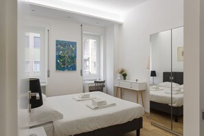 2 bedrooms, desk, iron/ironing board, free WiFi