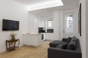 TV - Hostmate - Milano - Codara - Navigli (Milano)