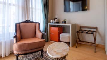 Sábanas de algodón egipcio, ropa de cama de alta calidad y minibar