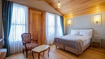 Deluxe-dobbeltværelse | Egyptiske bomuldslagner, premium-sengetøj, minibar