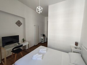 1 camera, Wi-Fi gratuito, lenzuola