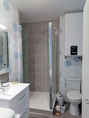 Bathroom - PORNICHET - Pleasant seafront studio for 2 people. (PORNICHET)