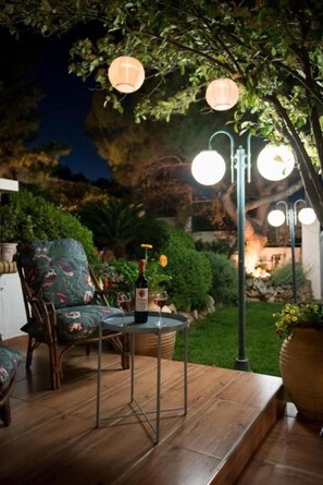 Terrace/patio - Harris elegant house superb sea view near airport (Άρτεμις)