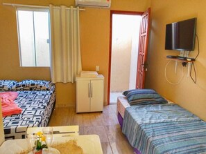 1 quarto, Wi-Fi de cortesia, roupa de cama