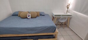 2 Schlafzimmer, Schreibtisch, kostenloses WLAN, Bettwäsche