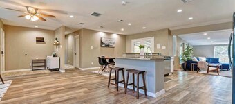 Resort 4BR w/ Pool, Hot Tub, Pickleball, Sleeps 12