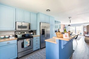 Microwave, oven, stovetop, dishwasher