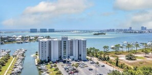 Located on the waterfront, this hotel offers stunning views of the marina and surrounding landscape.