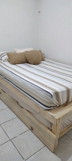 2 Schlafzimmer, Schreibtisch, kostenloses WLAN, Bettwäsche