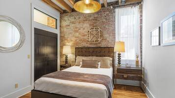 2 bedrooms, desk, iron/ironing board, free WiFi