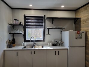 Fridge, microwave, coffee/tea maker, electric kettle