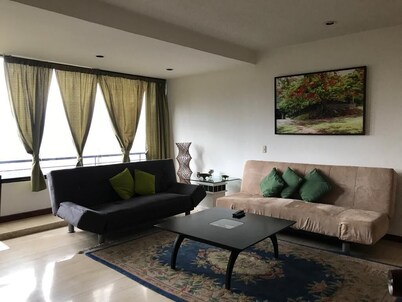 Beautiful apartment with spectacular view over the city