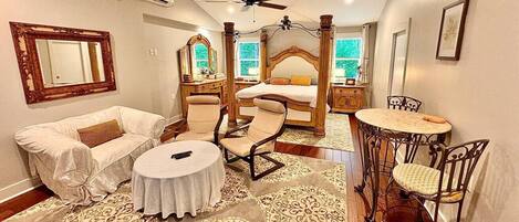 1 chambre, bureau, fer et planche à repasser, Wi-Fi