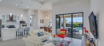 Sunrise Villa with Private Heated Salt Water Pool and Spa near Golf Course