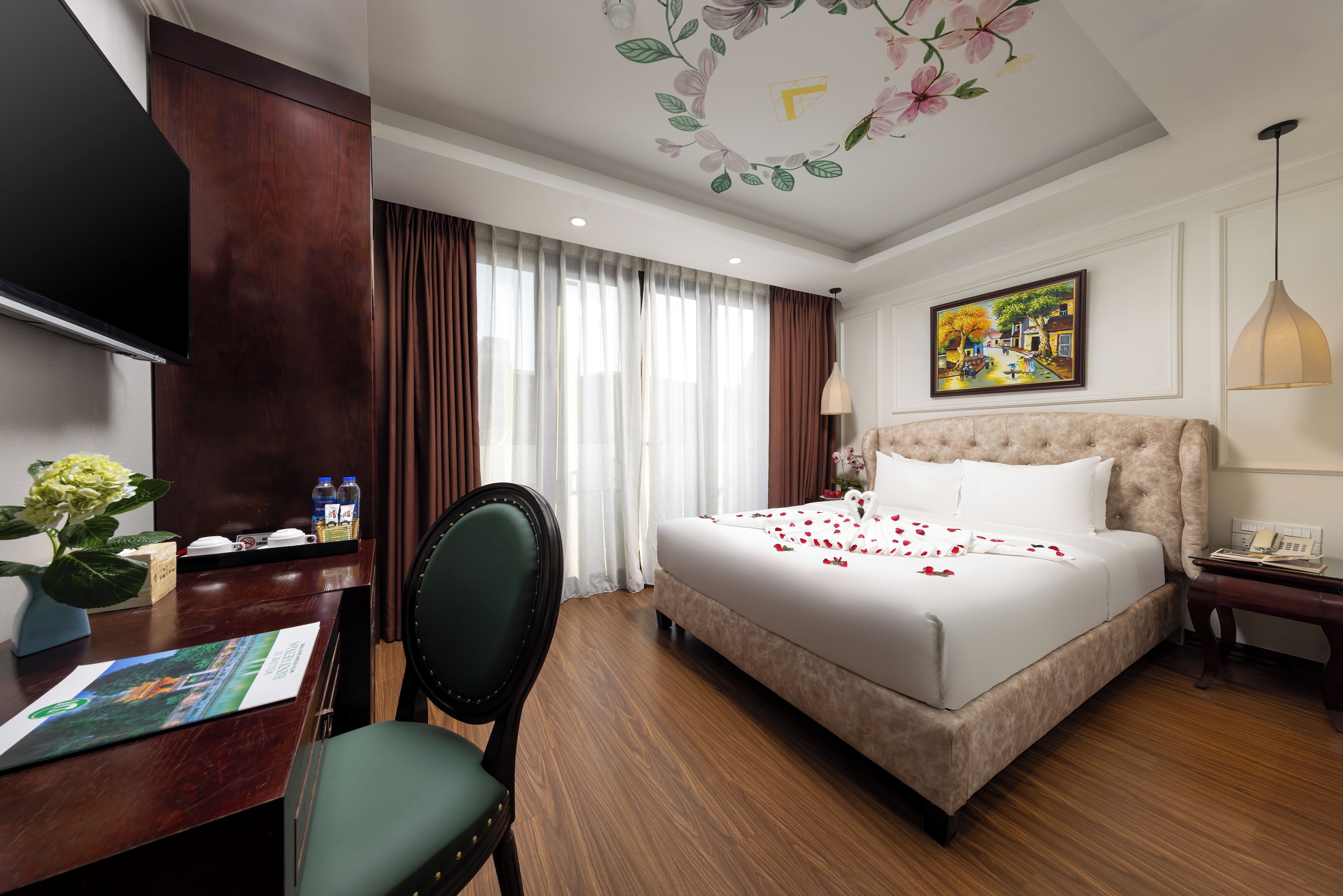 Suite Balcony | Frigobar, Wi-Fi de cortesia, roupa de cama