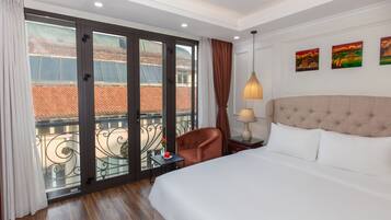 Minibar, wifi gratis y ropa de cama