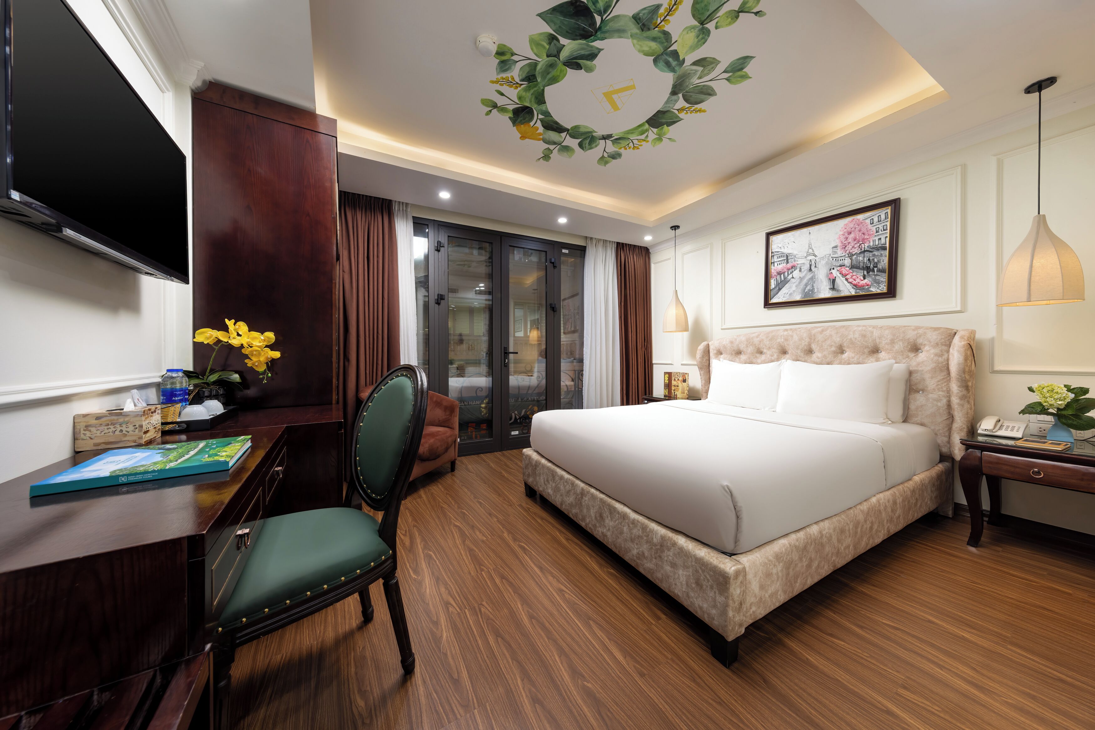 Junior Suite City View | Frigobar, Wi-Fi de cortesia, roupa de cama