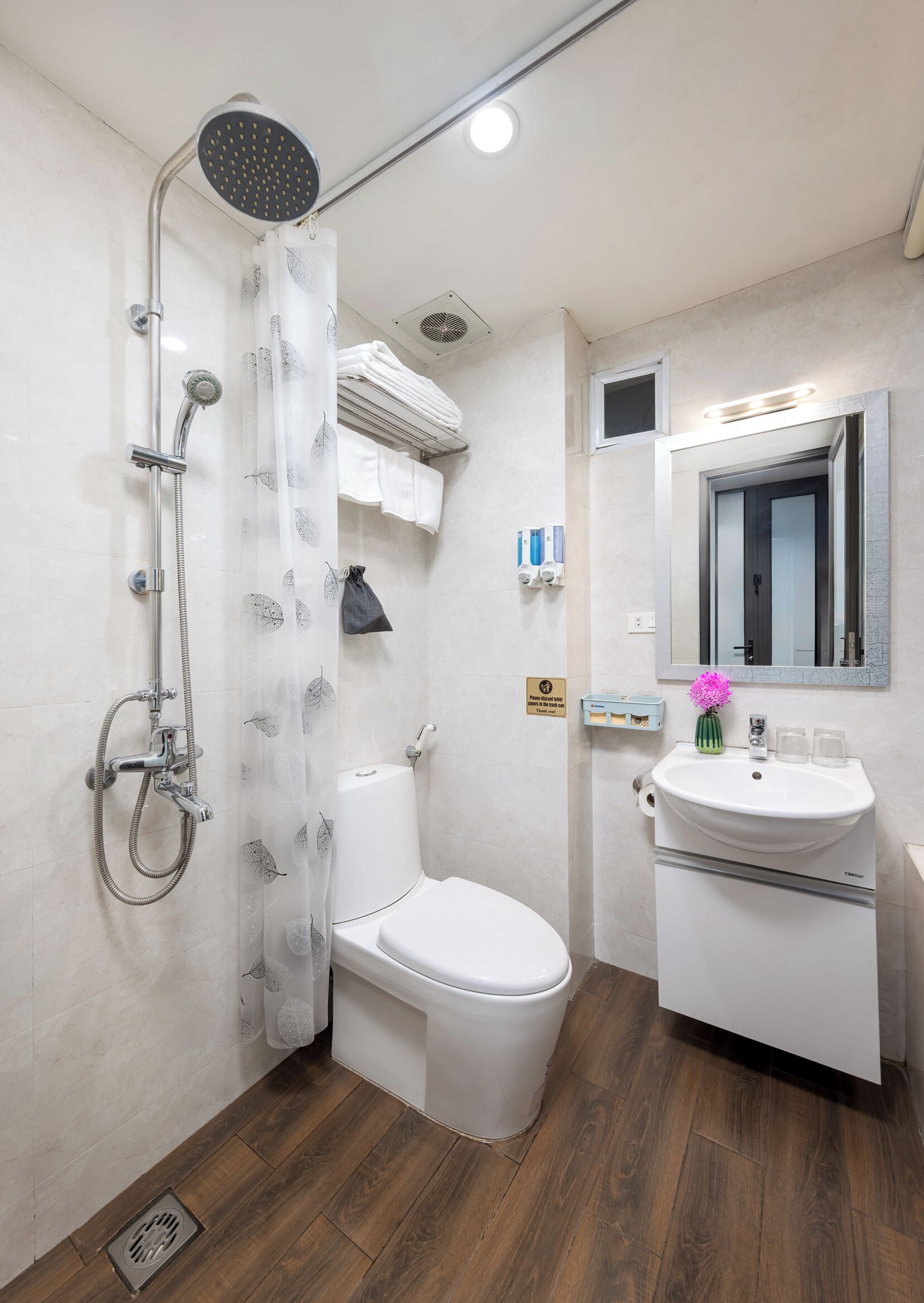 Photo - Golden Legend Palace Hotel & Travel