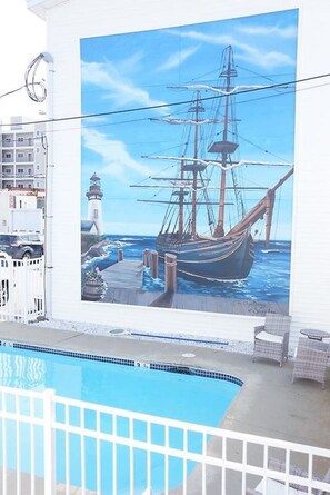 Outdoor pool, a heated pool