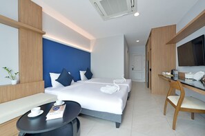 Studio L Twin | Living area | LED TV - VST Punnawithi (Bangkok)