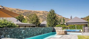 Cardrona Cottage 3 Bedroom Retreat with Pool