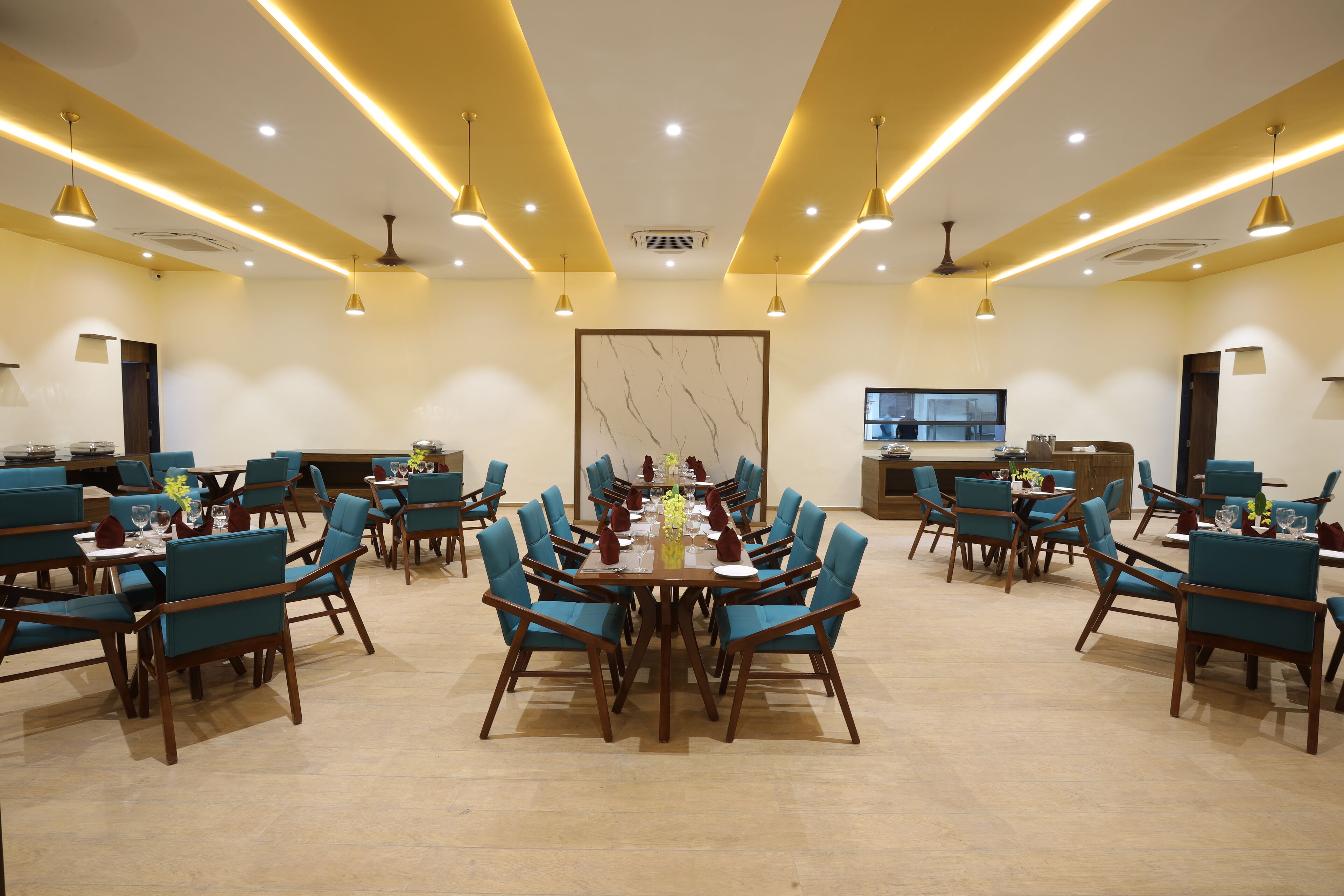 Daily buffet breakfast (INR 650 per person)
