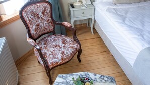 Ảnh chưa phân loại, 4 trong số 29 ảnh, nút