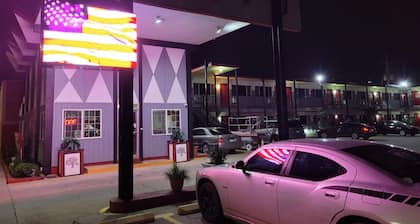 Coratel Inn & Suites by Jasper Hutchinson