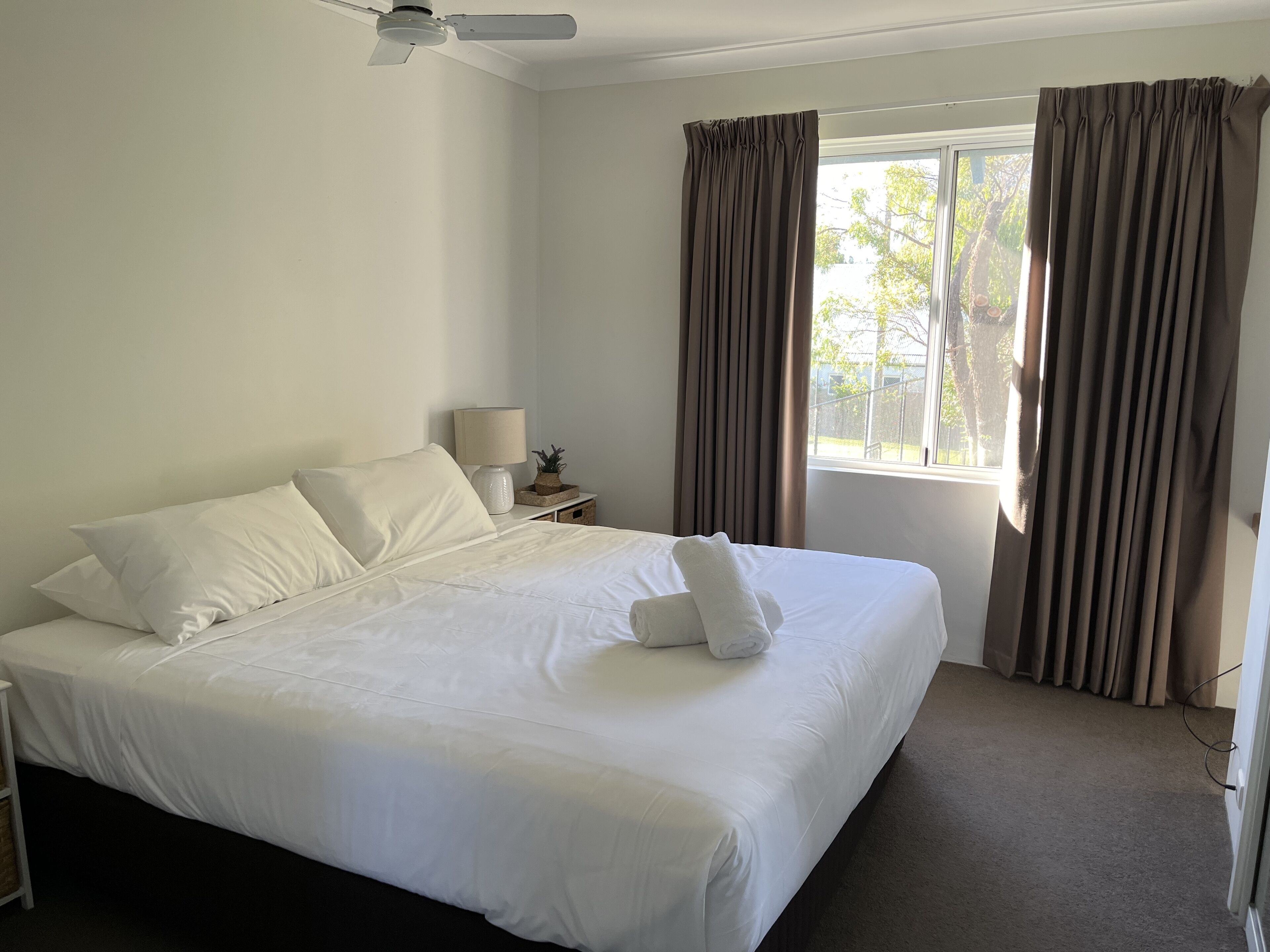 3 slaapkamers, een bureau, een strijkplank/strijkijzer, gratis wifi