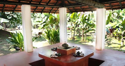 The Honeymooners Houstel ,193 year old Heritage House