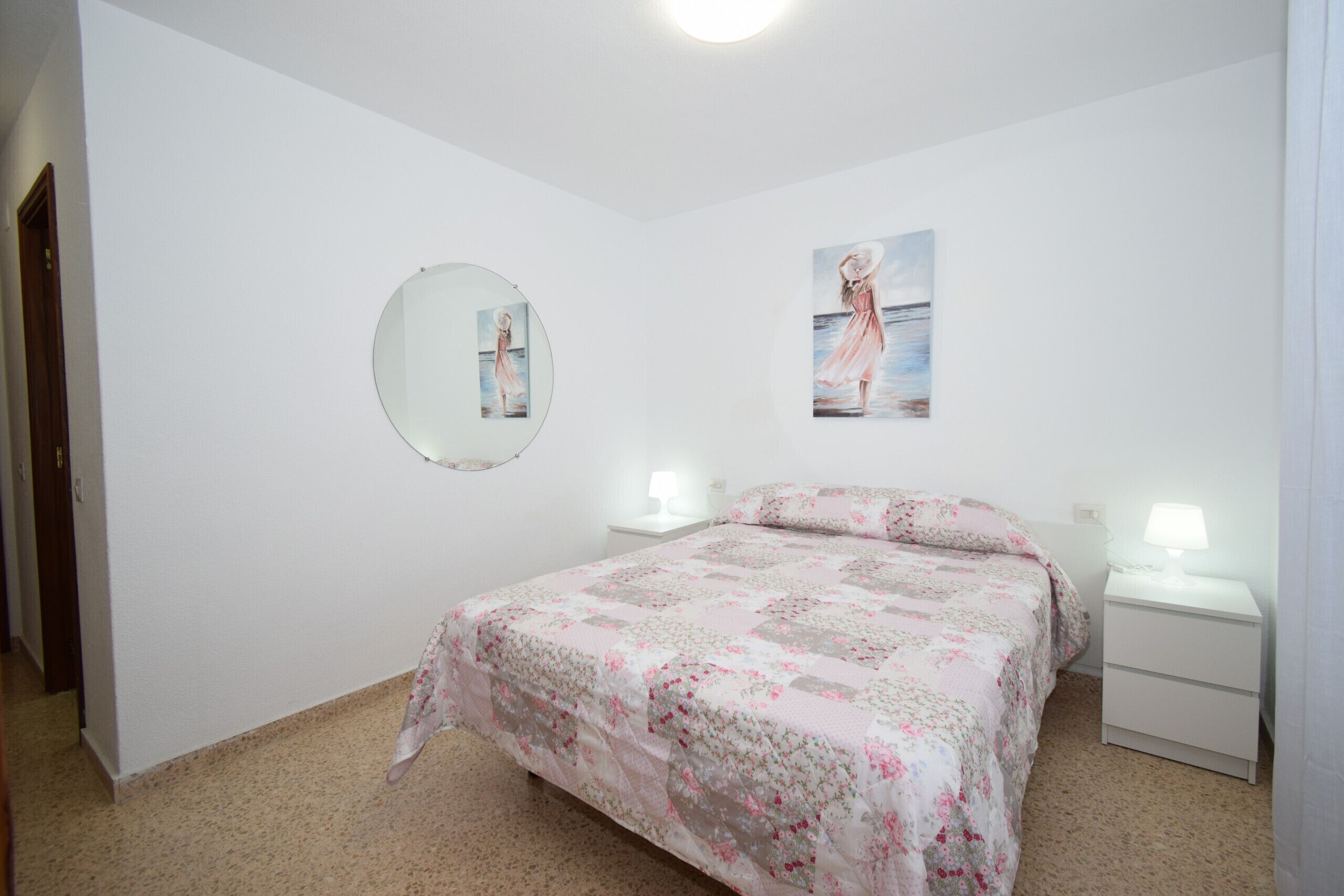 2 habitaciones, tabla de planchar con plancha y wifi gratis 