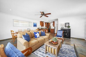 TV, fireplace - Spacious 3 Bedroom Home w/ Fire Pit at the Beach! (Newport Beach)