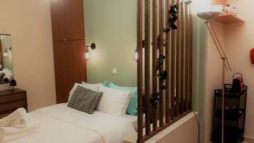 1 bedroom, desk, iron/ironing board, free WiFi