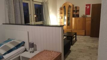 1 Schlafzimmer, Bügeleisen/Bügelbrett, Reisekinderbett, kostenloses WLAN