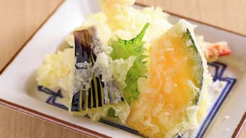 Café da manhã com buffet todos os dias (JPY 3000 por pessoa)