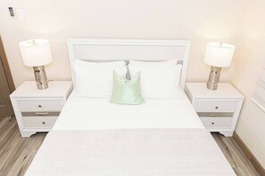 2 chambres, fer et planche à repasser, Wi-Fi gratuit, draps fournis