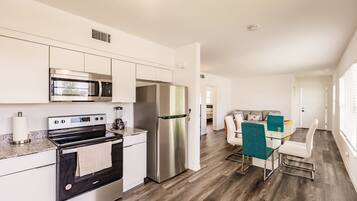 Fridge, microwave, oven, coffee/tea maker